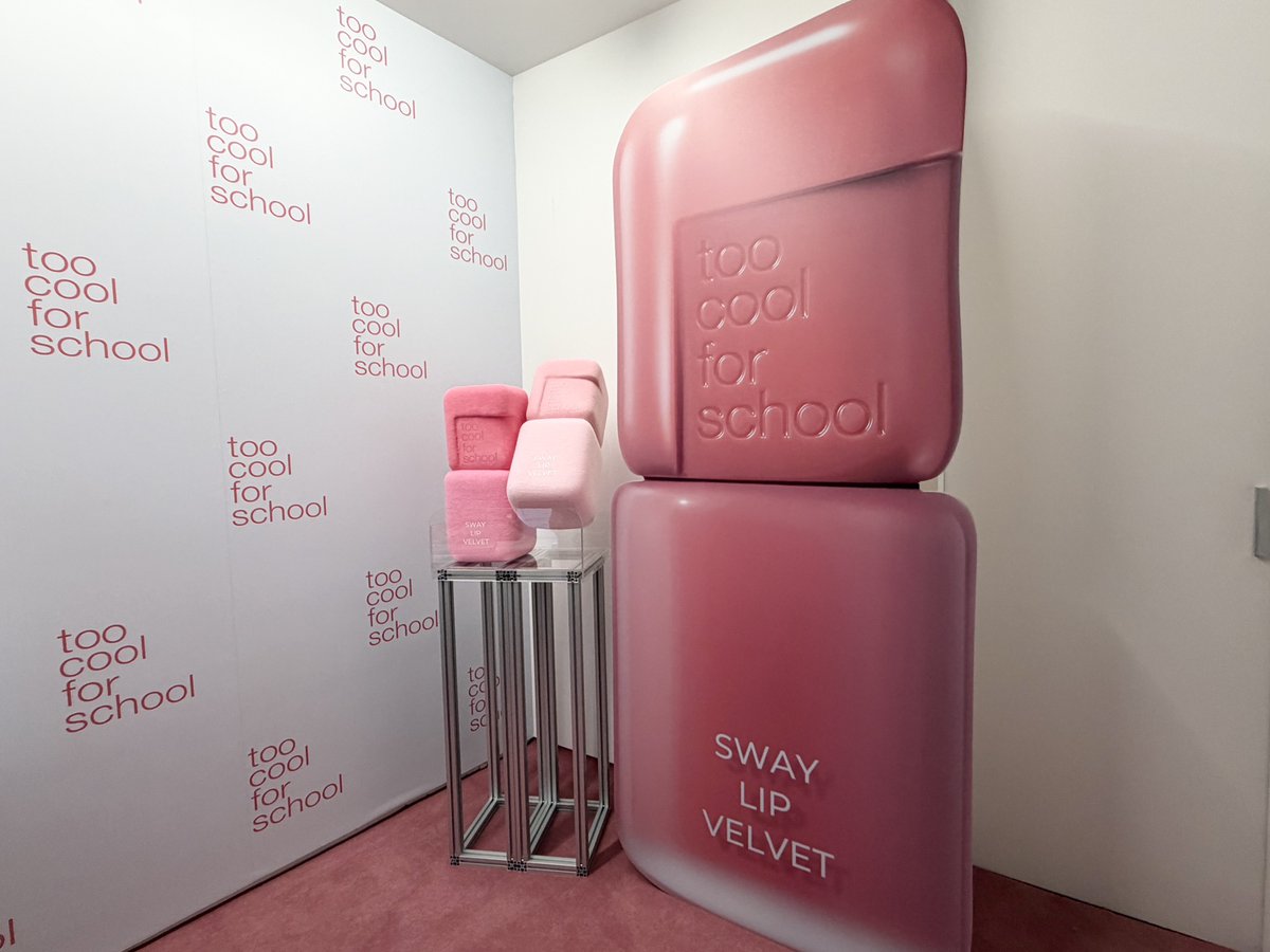 コスメ3点 人気韓国コスメブランド too cool for school POP-UP 開催中