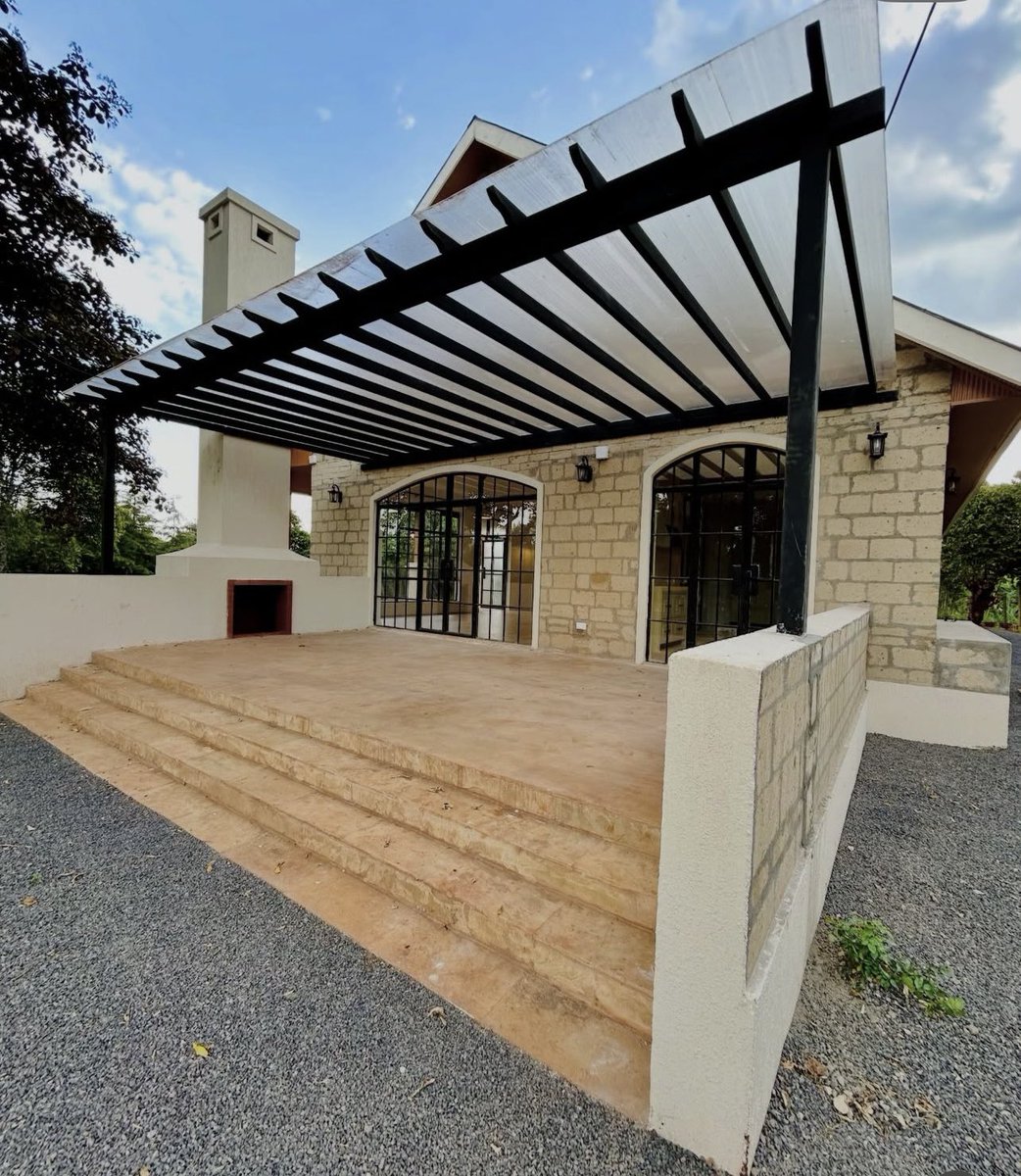 MOSAFE_'s tweet photo. Gazebo⛱️ https://t.co/38GYArEIKQ