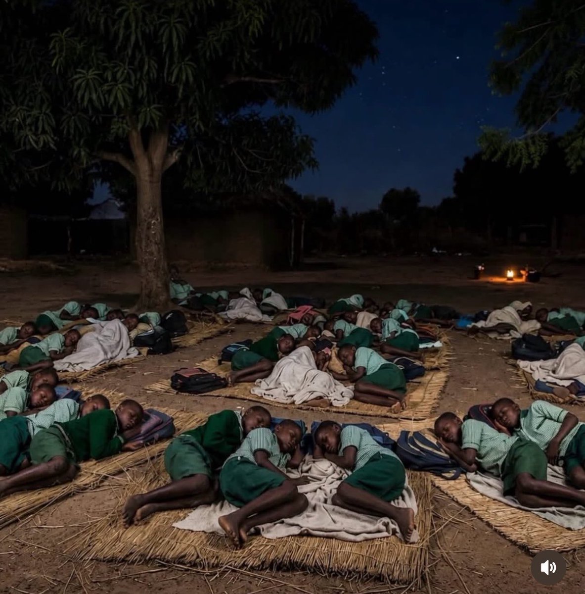 Esmart26's tweet photo. Tinubu failed these Children 💔😭 https://t.co/aLr2H9XlnX