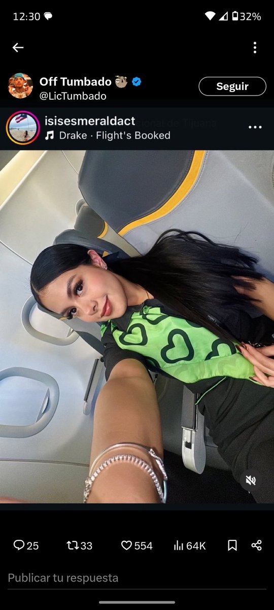 CastYess's tweet photo. @VivaAerobus A qué hora la despiden o que y la otra https://t.co/Zg96dbbI1Q