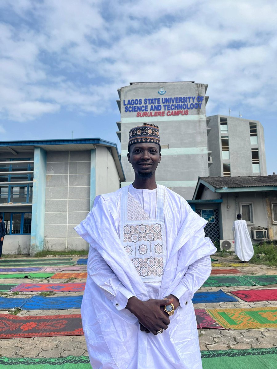 Akewshola95's tweet photo. First of many, Alhamdulillah 💖

#Eid_Mubarak https://t.co/SDo3NCJh9S