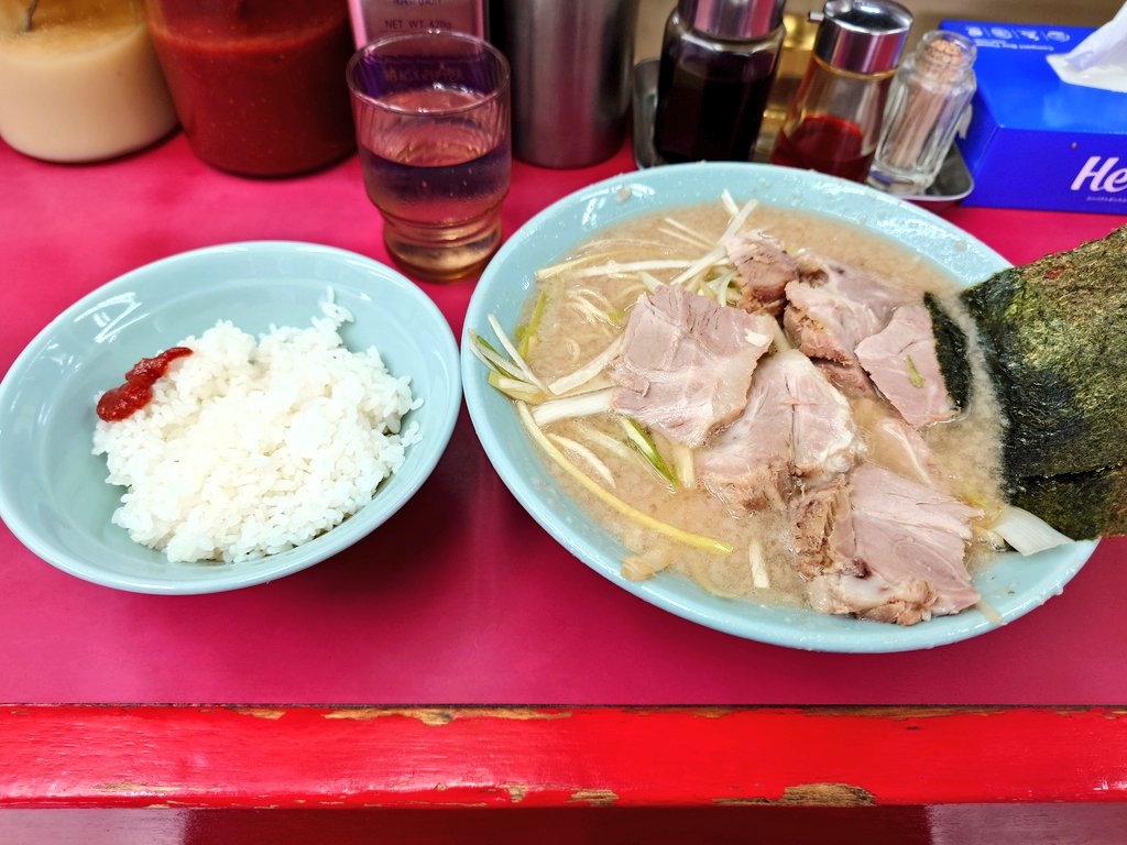 シュンスケ tweet media