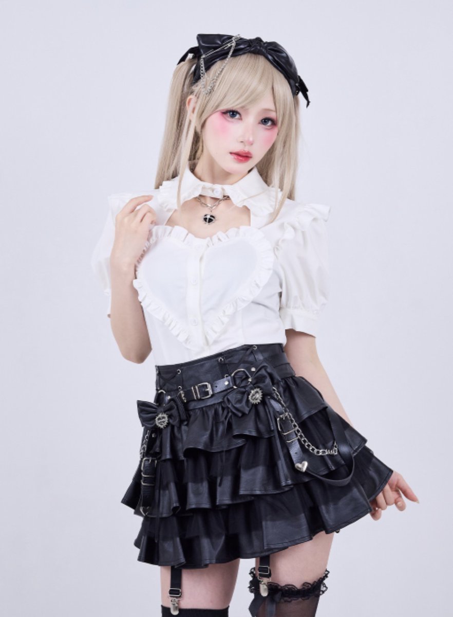 🤍IMVAL🤍 Heart Short Sleeve Shirt