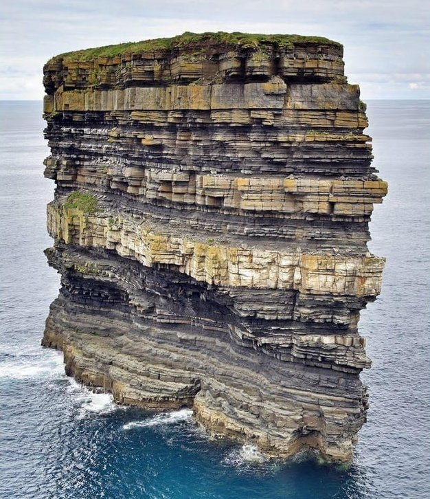 Hana_b30's tweet photo. Millions of years in a single photograph. https://t.co/06vHIl7IB4