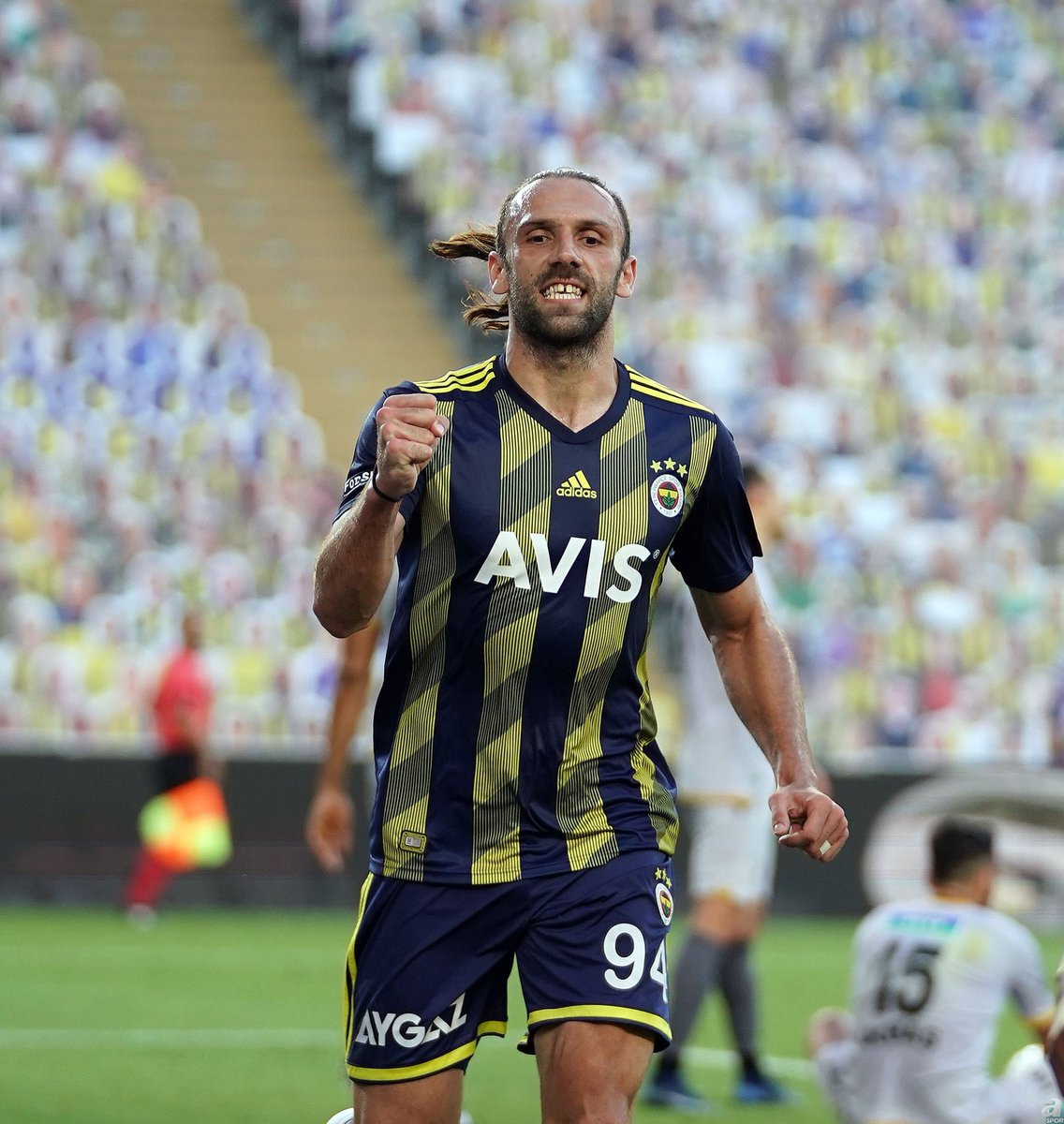 dea_23_'s tweet photo. Vedat Muriç’i Kemal Ademi,Frey,Samatta falan zannetmeyin!!!2.Forvet diye alırsın ama ne verceğinde kestiremezsin!Adam gibi bir hoca ve kadroyla bir bakarsın Ligin içinden geçer!! https://t.co/YlTt80Onz4