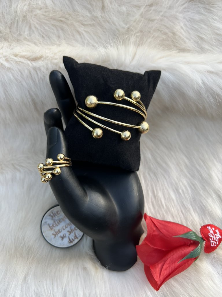 NarnahStores's tweet photo. Matching gold ball ring &amp; bracelet set

N6,000
.
.
.
.
.
 #bracelet #braceletstack #braceletstacksoftheday #braceletstacksoftheday #braceletstyle #braceletstacking #braceletstackingideas #ring  #rings #ringsofinstagram #ringstyle #RingStack #ringstackideas https://t.co/ugQ8WI1pao