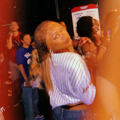 maritiaadele's tweet photo. #NewProfilePic https://t.co/10H1AFvInI