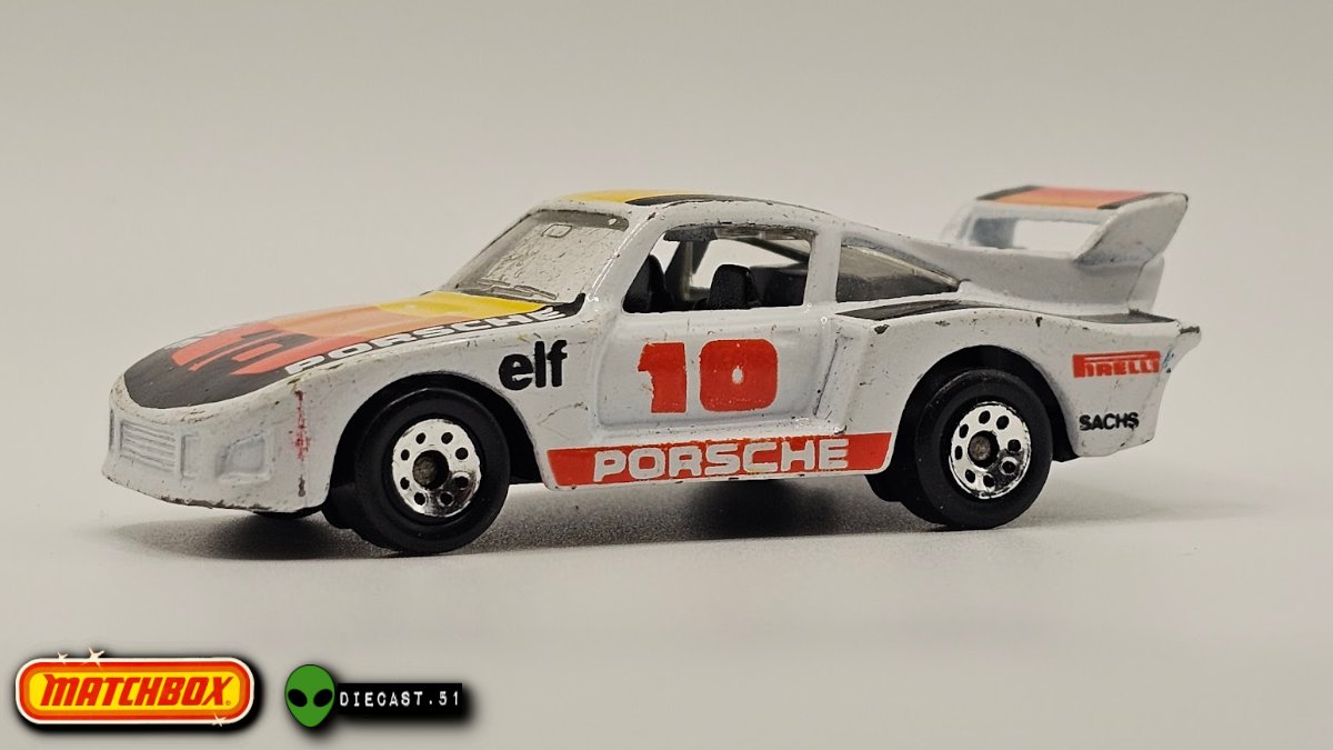 Diecast_51's tweet photo. (1987) - Racing Porsche 935
1-75 Series
MB55

#hotwheels #hotwheelsofficial #matchbox #diecast #diecastcollector #hotwheelscollector #hotwheelscollectors #matchboxcars #diecastcars #maisto #majorette #tomica https://t.co/t3CDgt0dgy