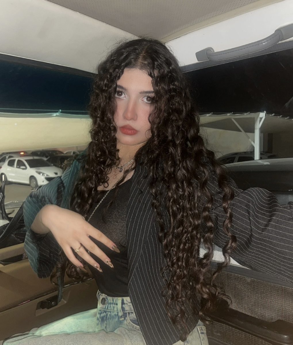 ro4anb's tweet photo. 👩🏻‍🦱➿ https://t.co/AqDmz6yiTF