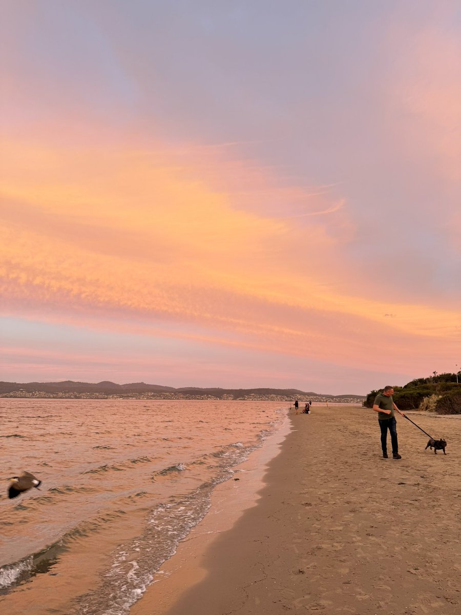 ssolxee's tweet photo. Hobart Tasmania สวยมากกกก https://t.co/S7g4P6Jh8U