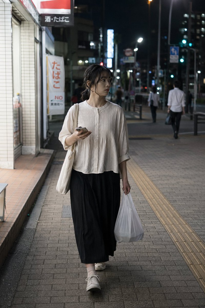 本当にいそうなAI美女 tweet media