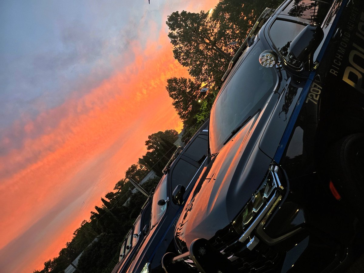 n2twdgov's tweet photo. The only perk of working the midnights is sunrises like this. @MorrisseyGirls @davemorrissey64 https://t.co/3DBhsWp9Cv