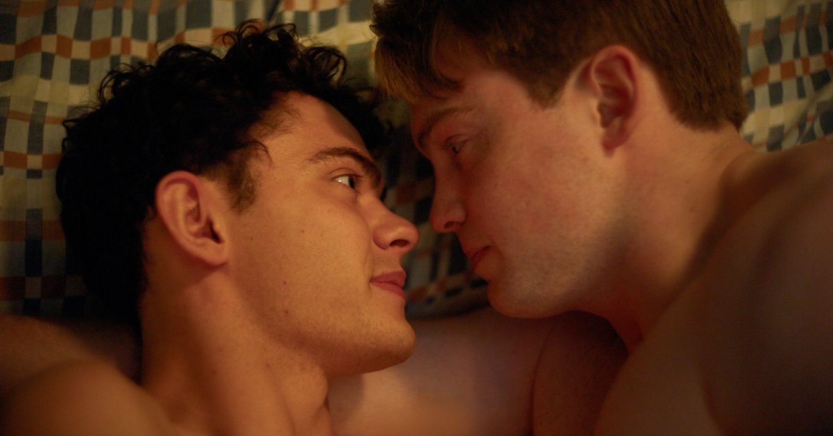 heartstbrasil's tweet photo. PERFEITOS! Novas imagens promocionais de Kit Connor e Joe Locke como Nick e Charlie em HEARTSTOPPER FOREVER. 💕 https://t.co/PFJHgybjzD