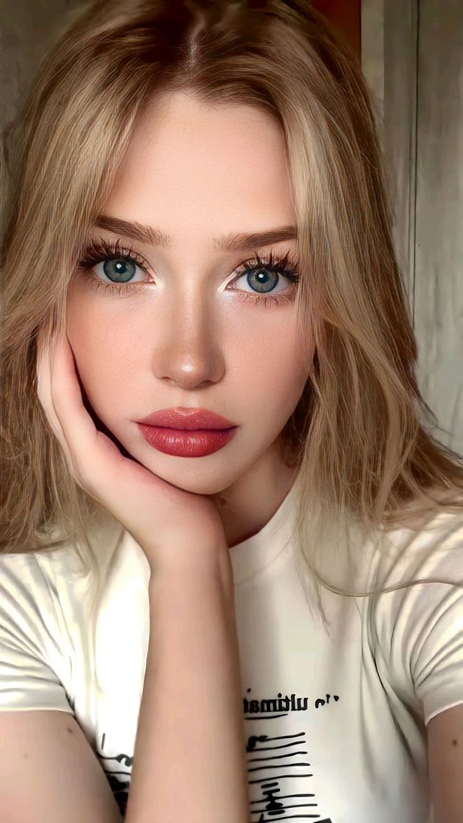 xuzin3sefh's tweet photo. I'm cute 🥰 https://t.co/0fg6iqeqNt