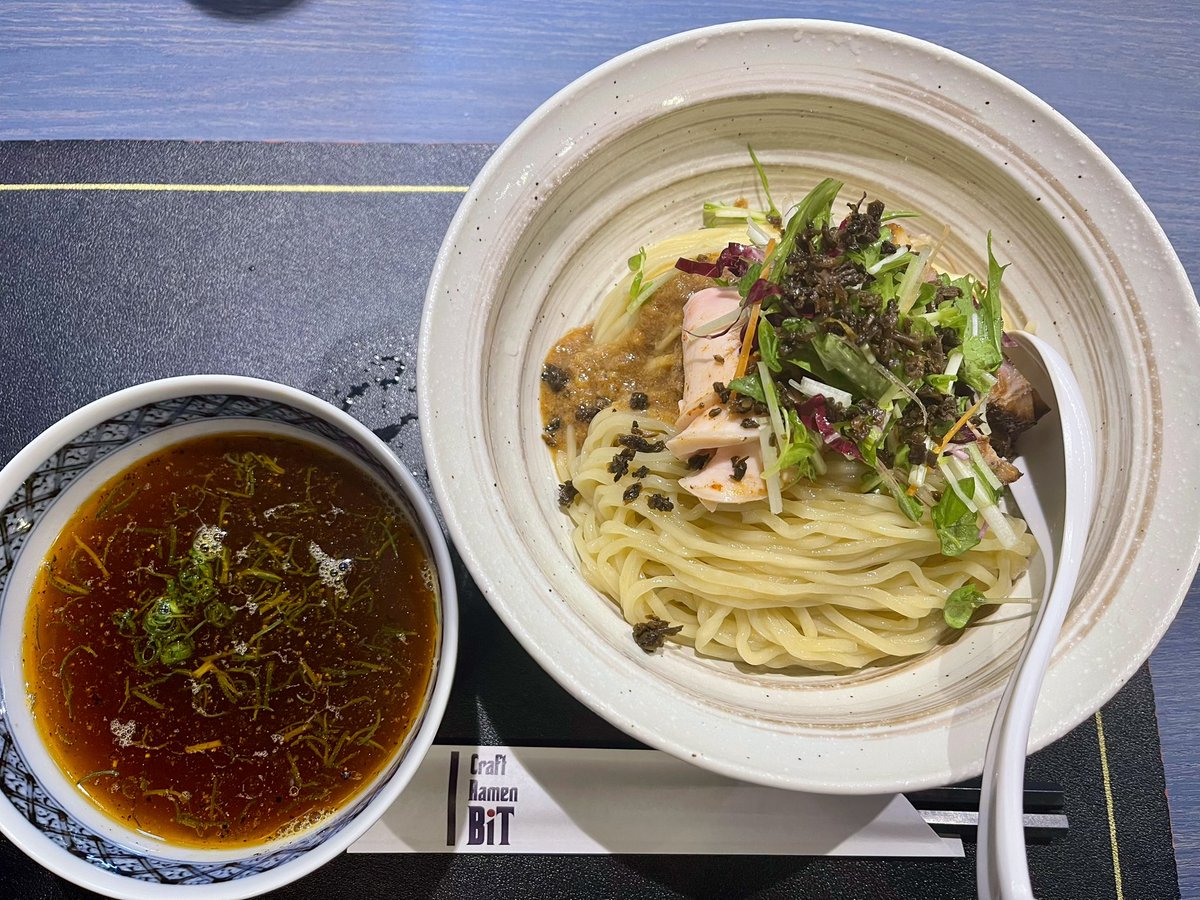 Chee_mori's tweet photo. #CraftRamenbiT  @入谷
限定　サンラーつけ麺

滅多に限定やらないし、期間も短いし、告知も突然なんだけど💦
知ってしまったら食べずにいられない🤣

2種の麺も楽しめて、酸辣のつけ麺から味変で最後は担々つけ麺になってた！🤤 https://t.co/jWFV6qNAjG