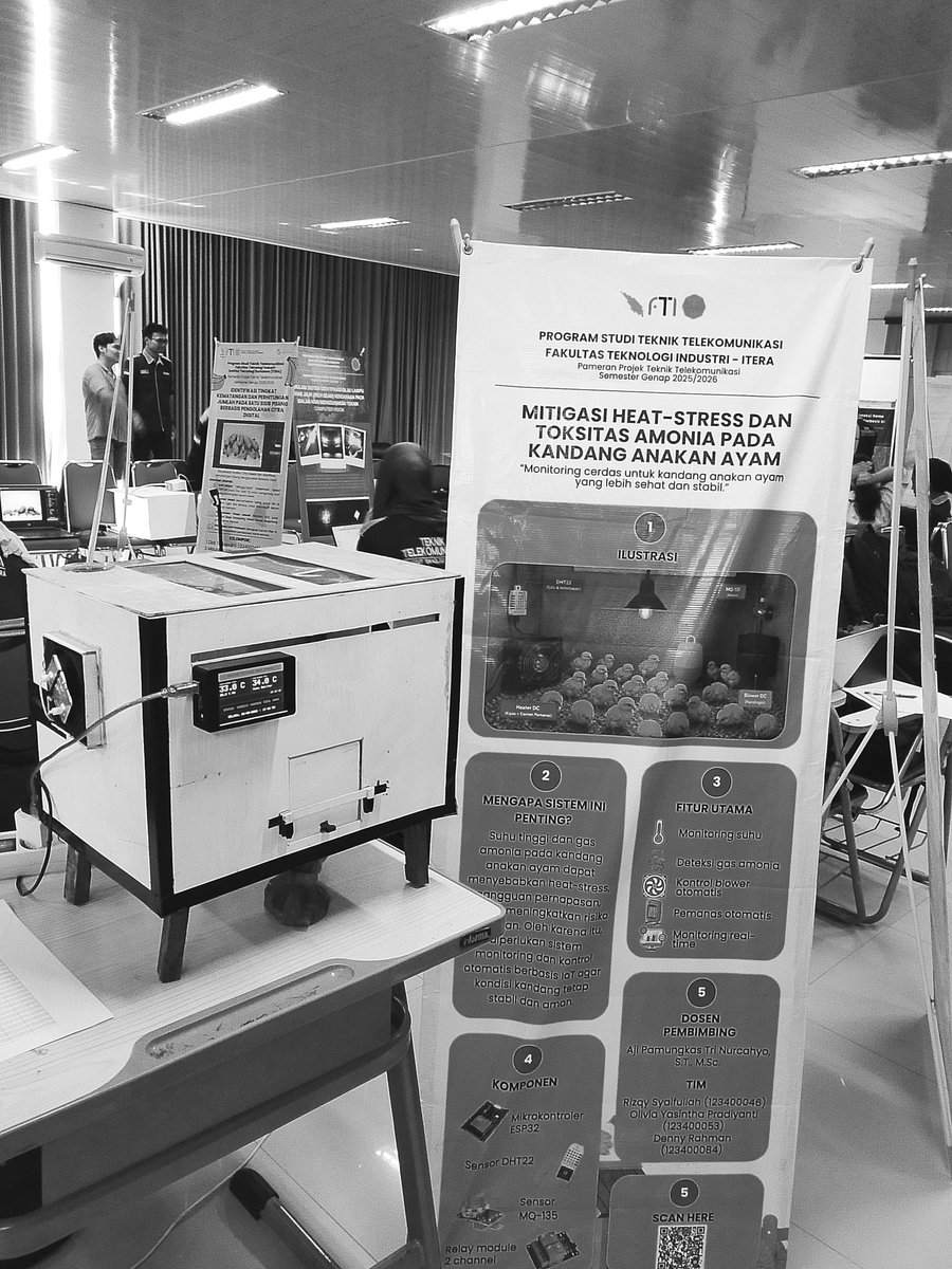 pinneapplic's tweet photo. life in telecommunications engineering https://t.co/gT1abEjrns