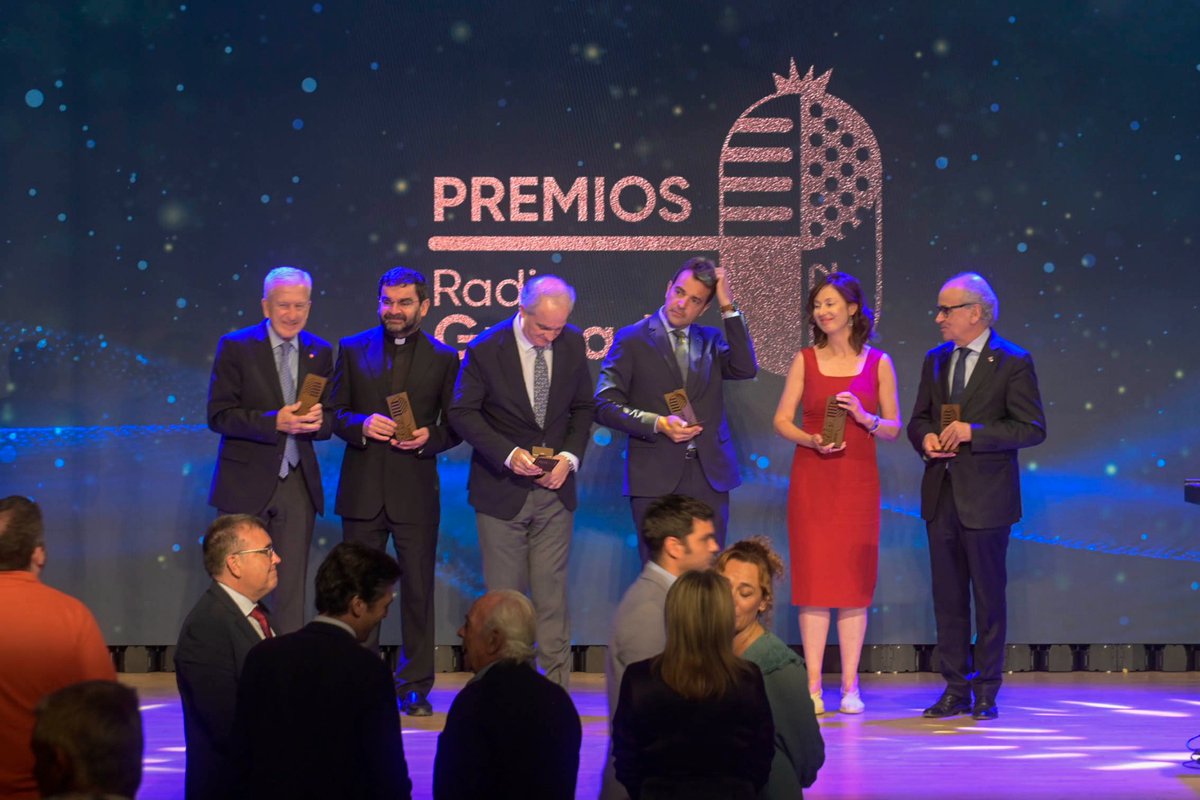 iaa_csic's tweet photo. 🏆​ Ayer estuvimos en la Gala de los Premios Radio Granada 2026, en la que premiaron al IAA-CSIC.

Muchas gracias a @radiogranada por el galardón y enhorabuena al resto de premiados! 👏​

📸 - Radio Granada https://t.co/scVAWdjOhU