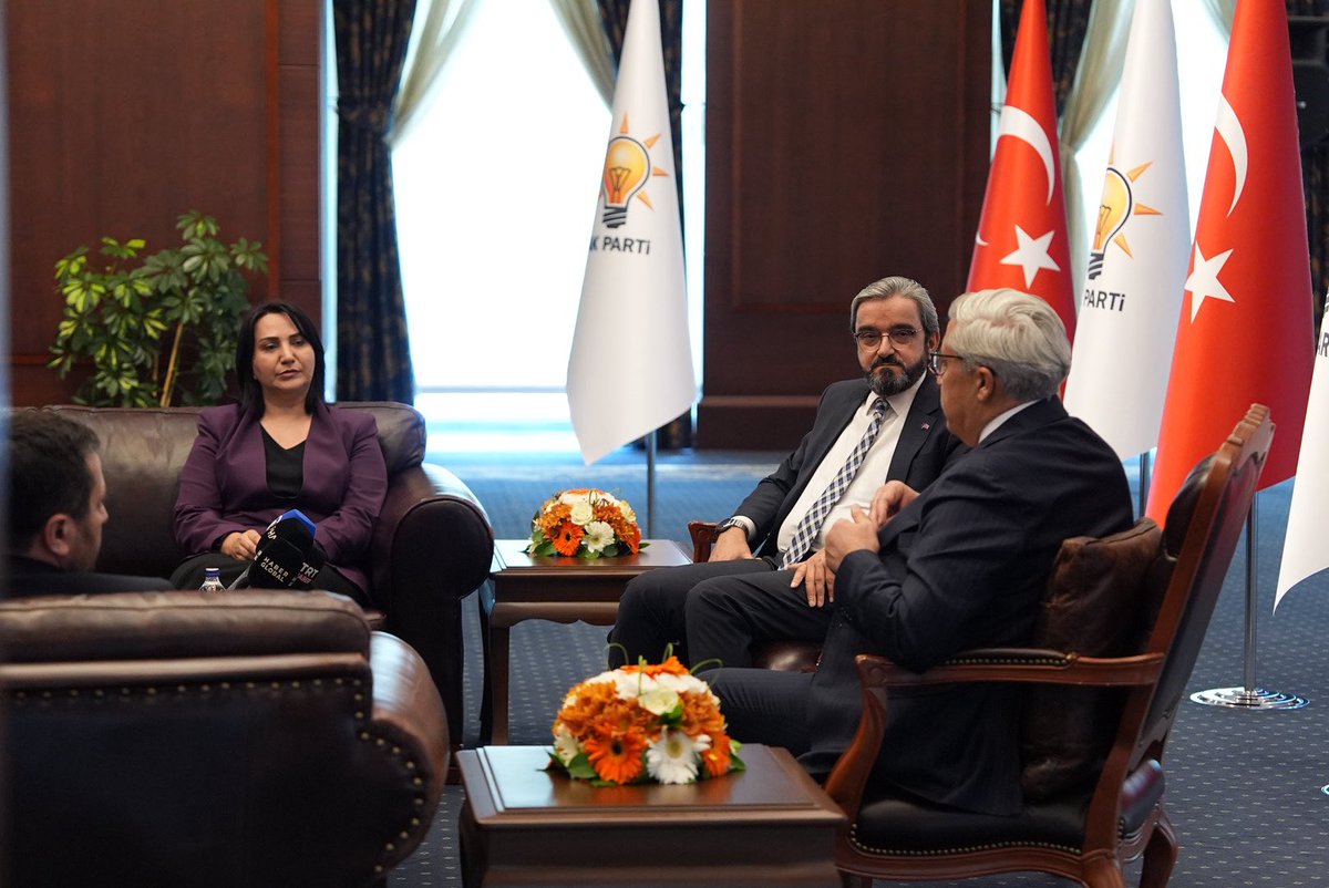 zeynep_sudan's tweet photo. Siyasi parti bayramlaşmalarında ziyaretimizi AK Parti   Genel Merkezine gerçekleştirdik..

@AvZekiKAPLAN @KaracaSeyit @alibabacan  @devapartisi @Akparti  @RTErdogan https://t.co/hAgGHMeP8m