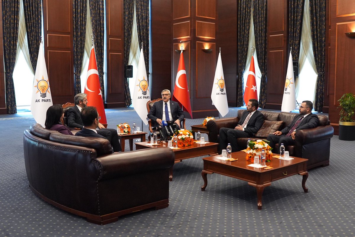 zeynep_sudan's tweet photo. Siyasi parti bayramlaşmalarında ziyaretimizi AK Parti   Genel Merkezine gerçekleştirdik..

@AvZekiKAPLAN @KaracaSeyit @alibabacan  @devapartisi @Akparti  @RTErdogan https://t.co/hAgGHMeP8m