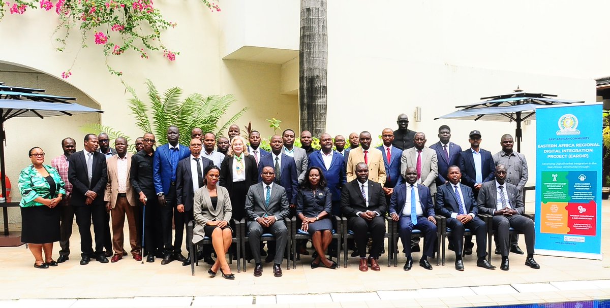 EARDIP_EAC's tweet photo. 📌Heads of Communications Regulatory Authorities convened in Dar es Salaam, for a High-Level Policy Meeting on the proposed Enhanced Regional Mobile Roaming Framework aimed at facilitating affordable, seamless, secure &amp; harmonised regional mobile roaming services across the EAC. https://t.co/IcCKve1zjd