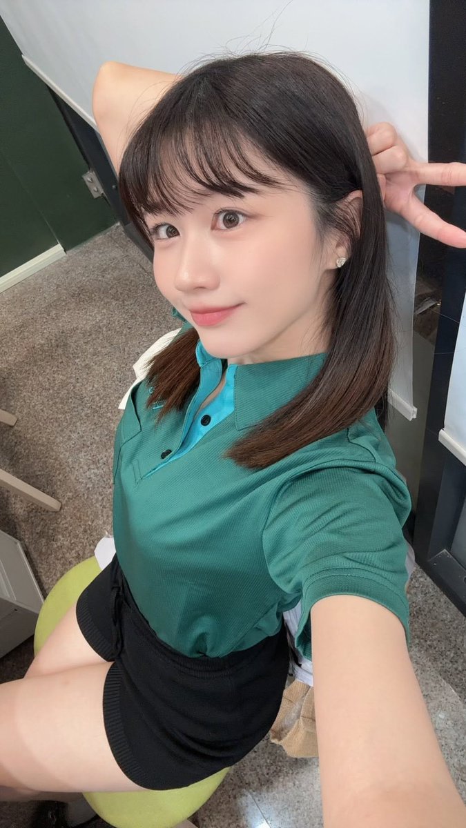 古靈精怪的房仲妹 tweet media