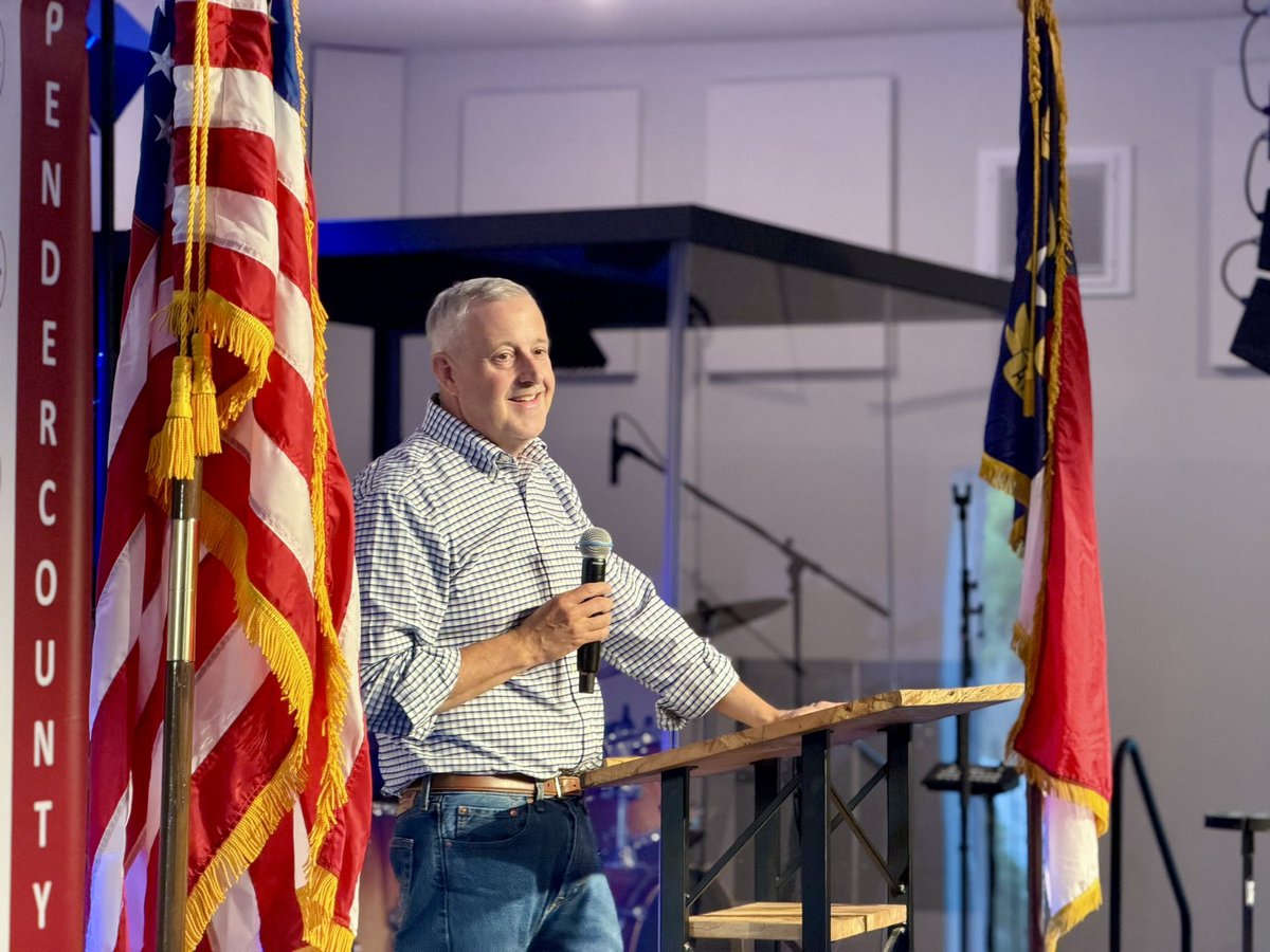 WhatleyNC's tweet photo. Pender County! An awesome evening in Hampstead celebrating 250 years of  American exceptionalism and strength. https://t.co/RLyQQD6aF7