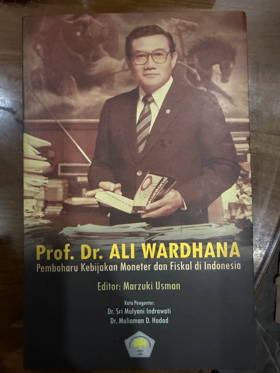 prastow's tweet photo. Ini buku tentang pemikiran Pak Ali Wardhana, Pak JB Sumarlin, Pak Radius Prawiro, dan Pak Frans Seda. https://t.co/T5hMx32zns