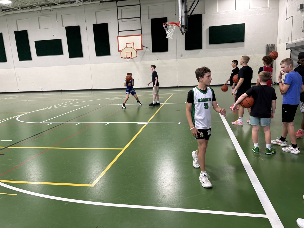 Azle_hoops's tweet photo. ITS CAMP SEASON! An AWESOME 1st 2days! RECORD #s = 174 total campers! https://t.co/03oGfYuUWY