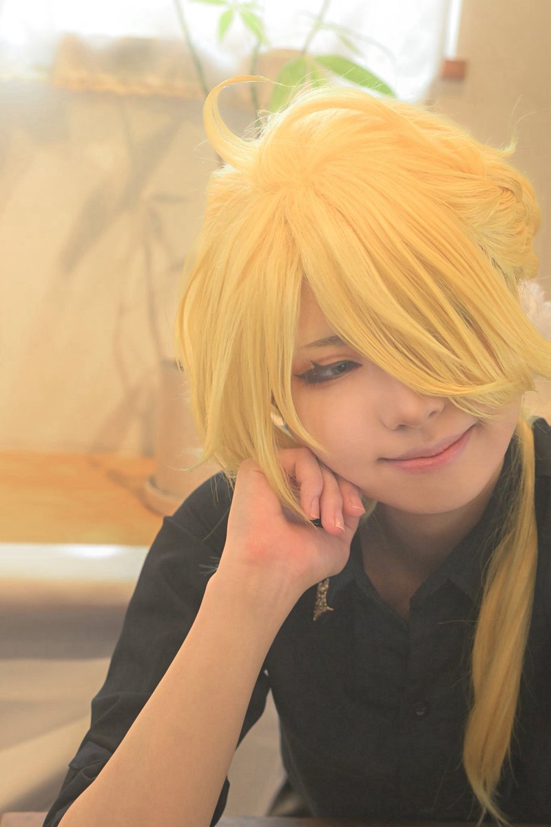 yohakuCos's tweet photo. ※Cosplay/刀剣乱舞
捏造衣装
No.122
へへっ、おかえり
photo:ちのさん #chino_film
#0503HomareCafe https://t.co/4rSd0tIsWh