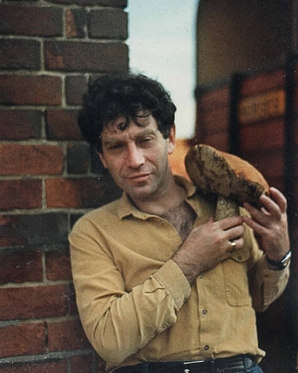 Pushkin_House's tweet photo. We are very excited to welcome writer @zinovy_zinik, joined by Andrei Zorin, for the discussion about Zinik’s novel “The Mushroom Picker", which has finally been published in its original version, forty years after its first appearance in London. Tickets: https://t.co/1ttv1EMggt https://t.co/rANcdIBXT8
