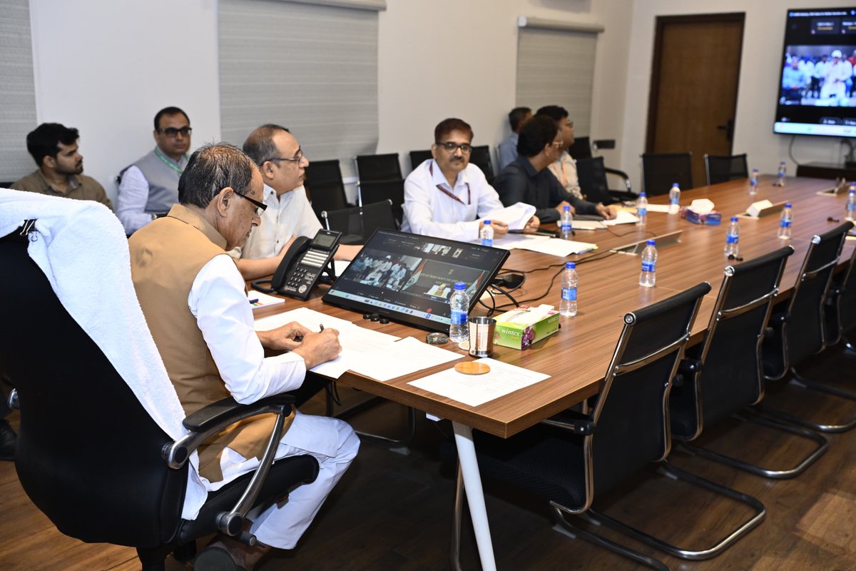 PIB India tweet media