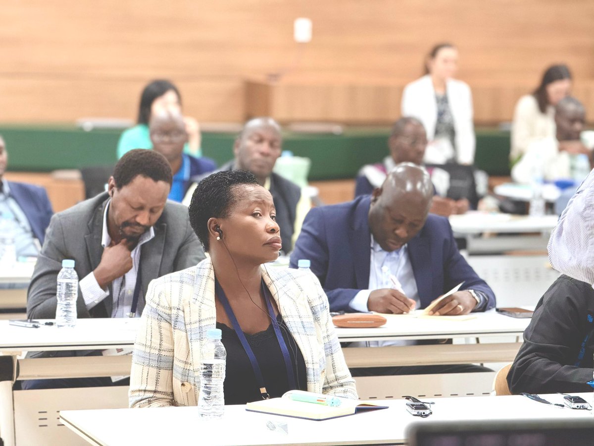 LabourSPKE's tweet photo. 2/5 Visited Korea’s Employment and Welfare Plus enter, where we explored how digital platforms such as Employment 24 are transforming public employment services through efficient job matching, career counselling, and improved access to labour market opportunities. https://t.co/DLjhurVD3a