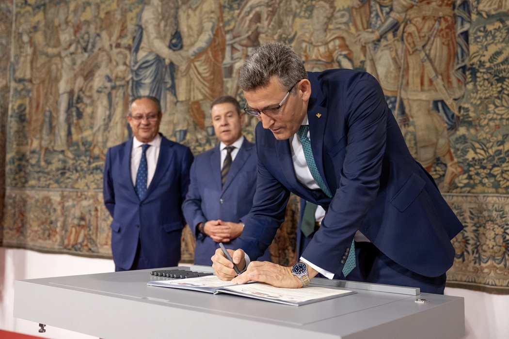 eurocajarural's tweet photo. Nos adherimos al Programa Joven de Ayudas a la Financiación para la Adquisición de Vivienda de la Junta de Comunidades de Castilla-La Mancha, con el objetivo seguir ofreciendo soluciones financieras que ayuden a los jóvenes a dar uno de los pasos más importantes de su vida: tener su propia vivienda💚🏡
#LaBancaQueTúQuieres

🔽Ver noticia🔽
https://t.co/dvegpG6CGz

@gobjccm
