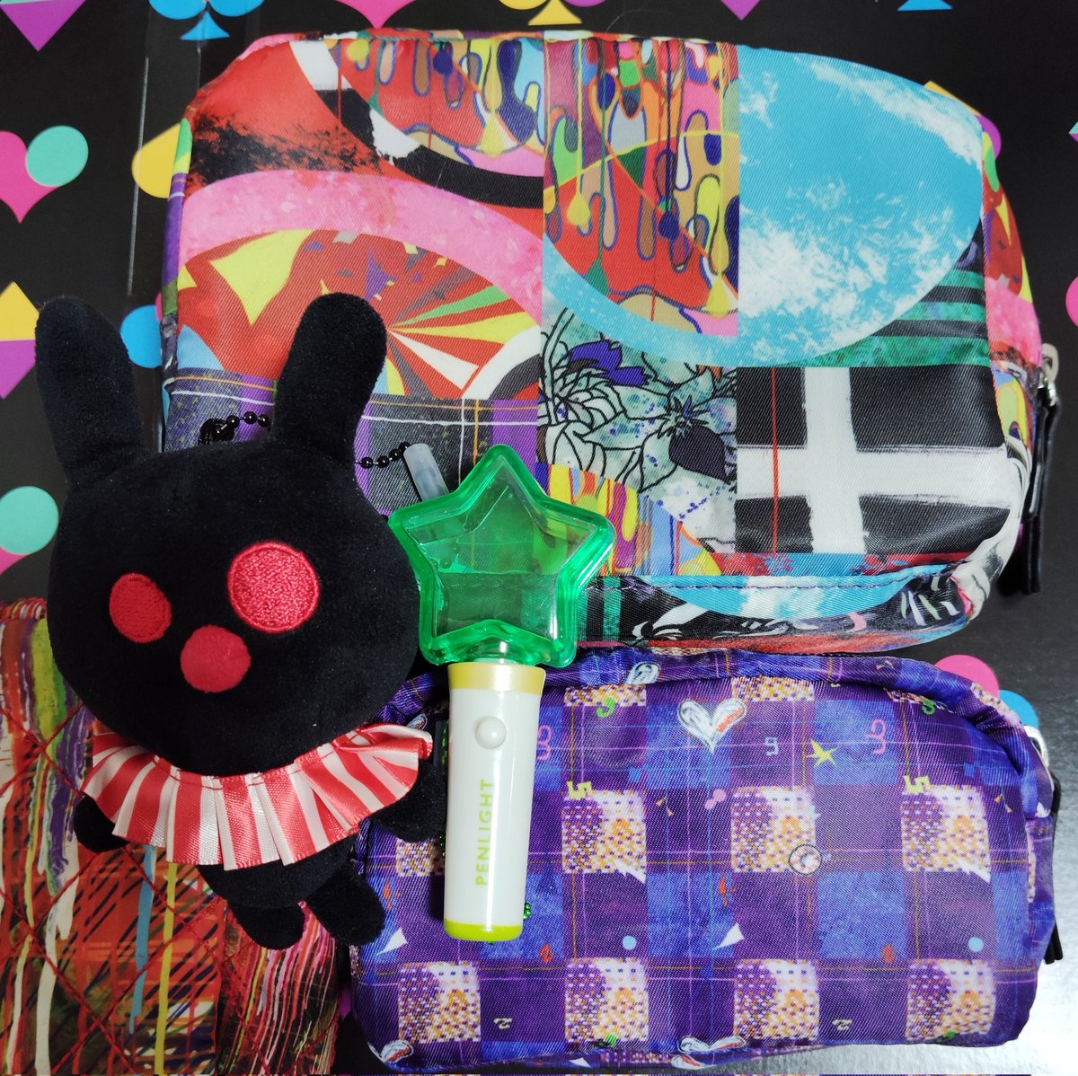 ヤンチェのポーチ届いたので記念撮影。かわいい?小さい方はCircusFunk 