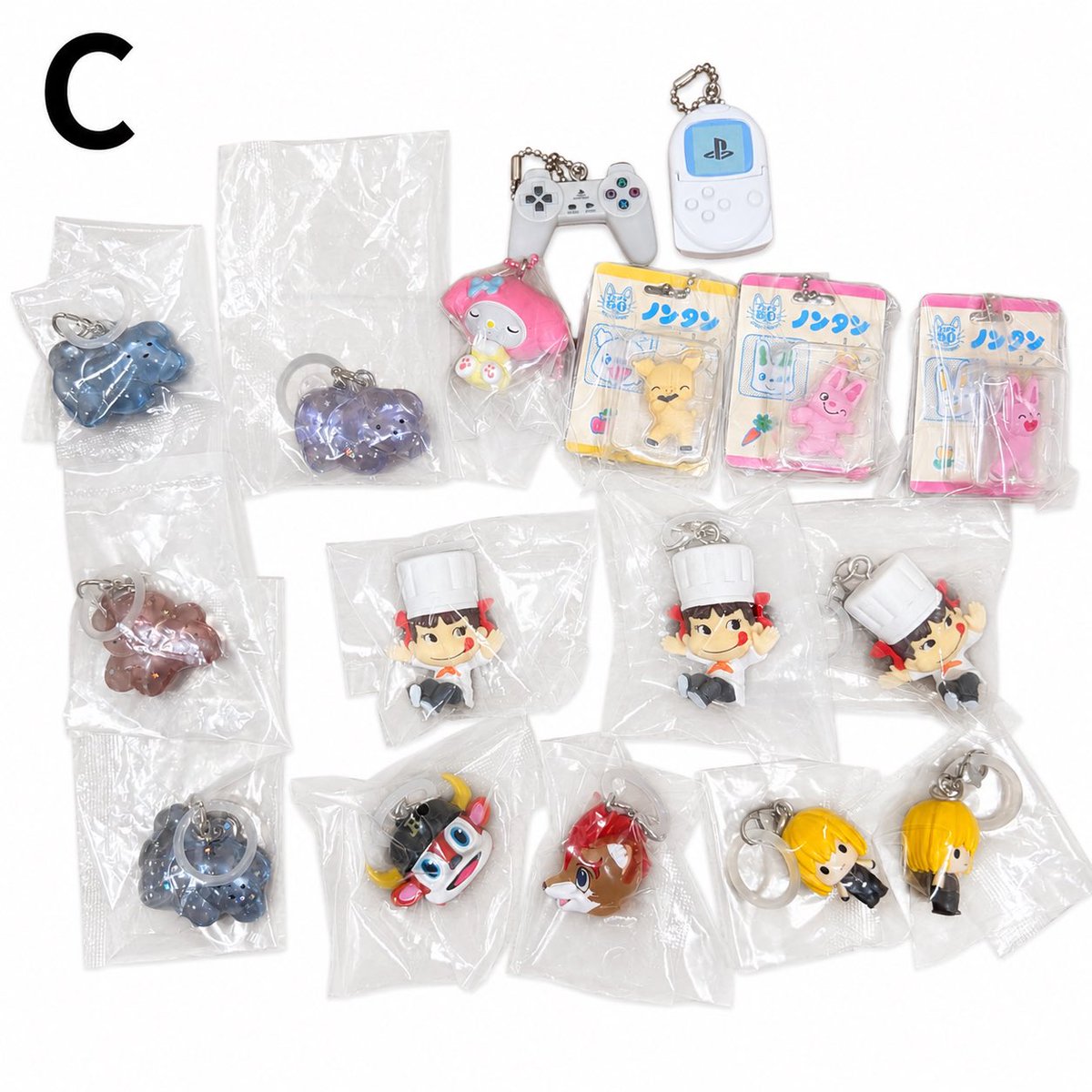 amomo_gamari's tweet photo. ガチャガチャ　めじるしアクセサリー
お譲りします🙇🏻‍♀️

【譲】写真の物
【求】定価+送料+梱包費50円

⚠️A〜Cで条件ございます(4枚目)
お気軽にお声掛けください。 https://t.co/hma47HxCts
