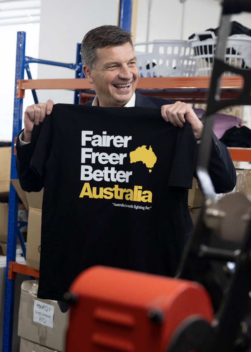 AngusTaylorMP's tweet photo. Australia is worth fighting for! 🇦🇺 https://t.co/0RKLdZdvCL
