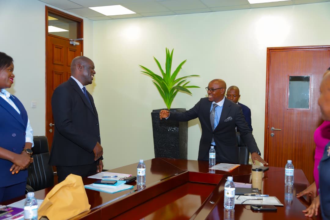 JudiciaryUG's tweet photo. Happening Now: The Chief Justice, Justice Dr. Flavian Zeija, is presiding over the official handover ceremony of the office of the Chief Registrar by HW Lamunu Pamella Ocaya (outgoing Acting Chief Registrar) to HW Alum Agnes (Incoming Chief Registrar) in the Chief Justice’s boardroom at the Supreme Court Building in Kampala.

The handover is being witnessed by Justice Moses Kazibwe Kawumi (Deputy Chief Justice Designate), HW Dr. Mushabe Alex Karocho (Private Legal Secretary to the Chief Justice), HW Patricia Amoko (Private Legal Secretary to the Chief Registrar), and HW Fidelis Otwao (Personal Assistant to the Chief Registrar), among others.

Also present is Ms. Maureen Kasande (Undersecretary), representing the Permanent Secretary/Secretary to the Judiciary.

The ceremony is being moderated by the Judiciary’s Public Relations Officer, HW James Ereemye Jumire Mawanda