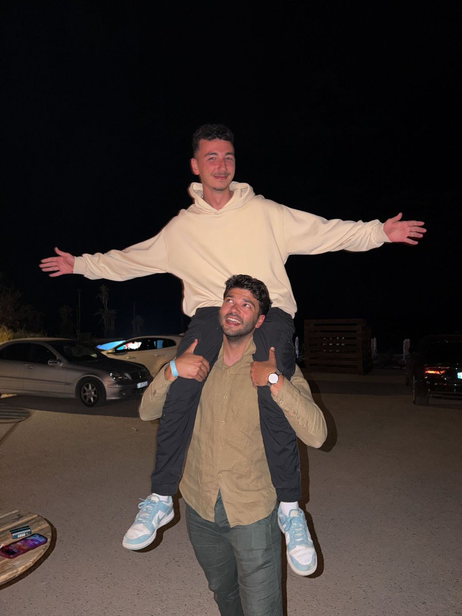 publer's tweet photo. @linkie_bio 🤪 https://t.co/odCqMNjgYK