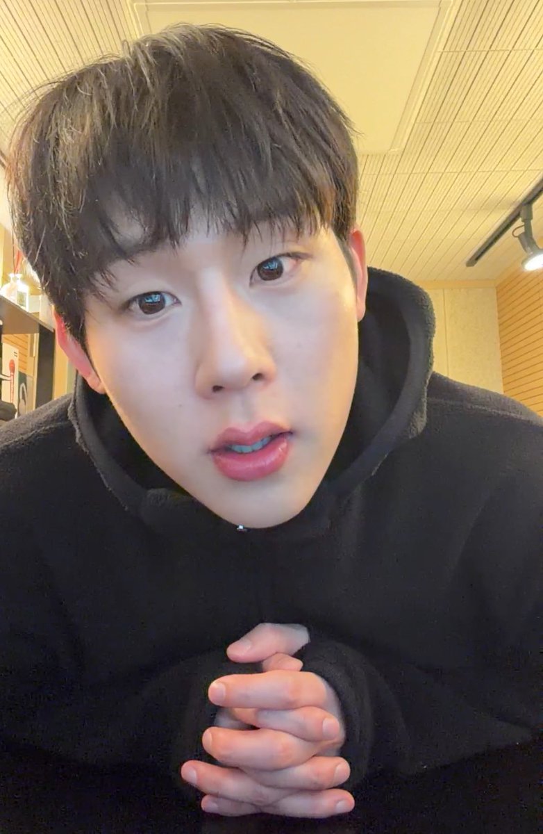 몬루 tweet media