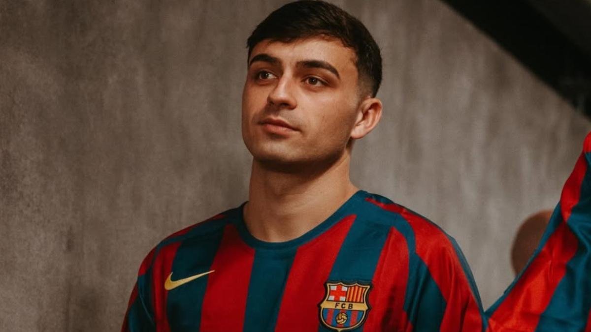 BarcaUniversal's tweet photo. 🚨Pedri: "I will not change Barça for anything. I can listen to anyone, but for me Barça is the best there is."

"Barça is what I lived and dreamed of since I was little, and I am not going to change that now." https://t.co/8A8WkhhkkN