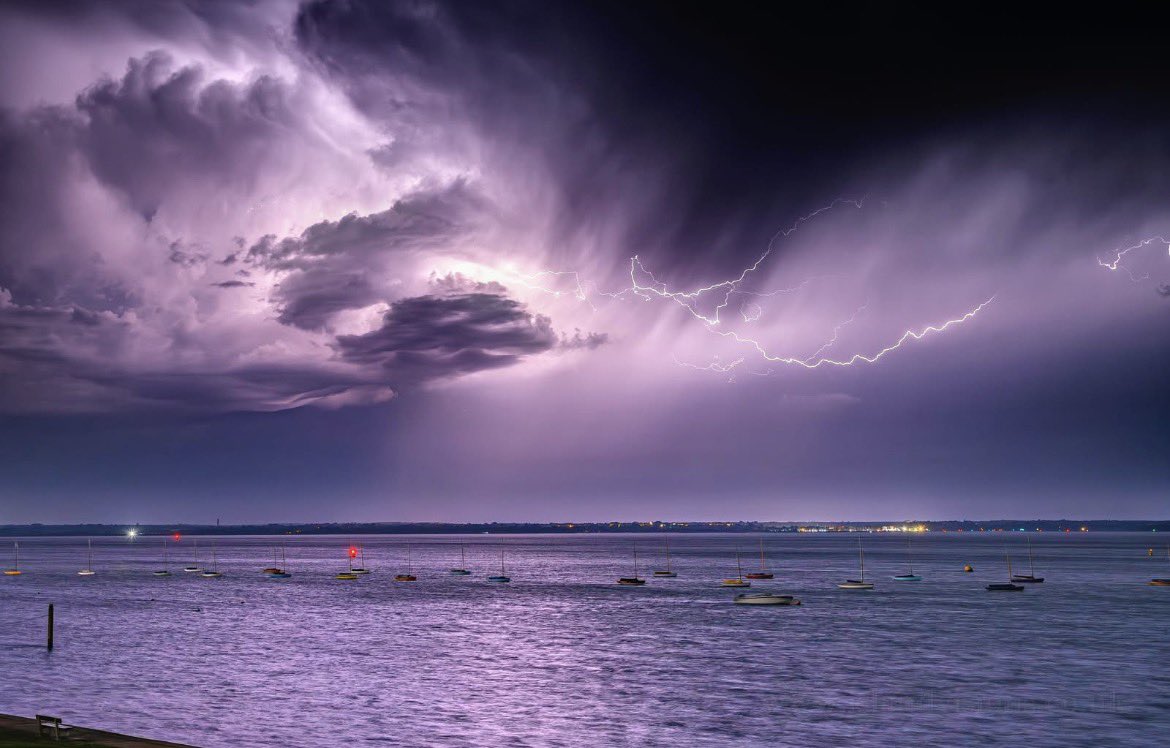 Bran509's tweet photo. Such a brilliant photographer, just look what Jamie at Island Visions Photography caught last night, looking across the islands West coast and from Yarmouth.
@ilovecowes @MikeCoxCowes @Kat14041 @HIOWweather1 @BBCSouthWeather @itvweather @AlexisGreenTV @bbcweather @BBCWthrWatchers 

#isleofwight #theneedles #photography #weather #lightning