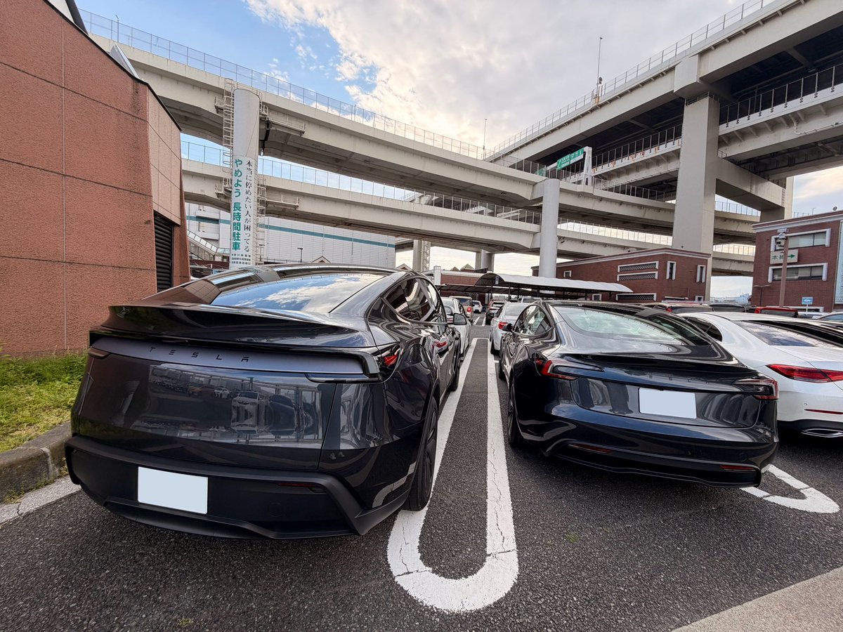 model31120's tweet photo. 同年代のテスラオーナーの知り合いが欲しいと思う今日この頃…笑
充電中に話しかけれるタイプの人間でも無いので難しい😭 https://t.co/D2dss8Kj9p