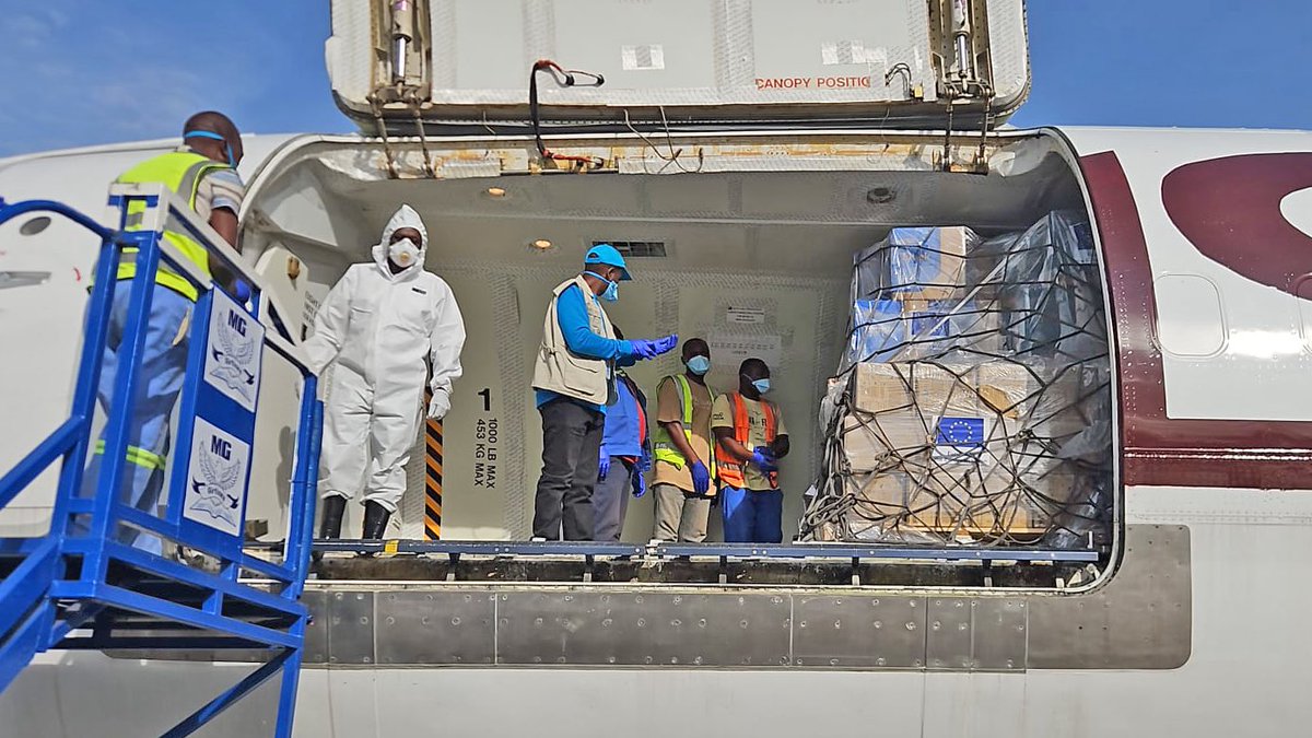 Zoom_eco's tweet photo. Ebola en RDC : un avion de l’Union européenne a livré 100 tonnes de matériel médical et de protection à Bunia pour renforcer la riposte sanitaire et soutenir les centres de santé en première ligne. D’autres vols humanitaires sont annoncés. | via @Zoom_eco https://t.co/xKOt6qUc1d