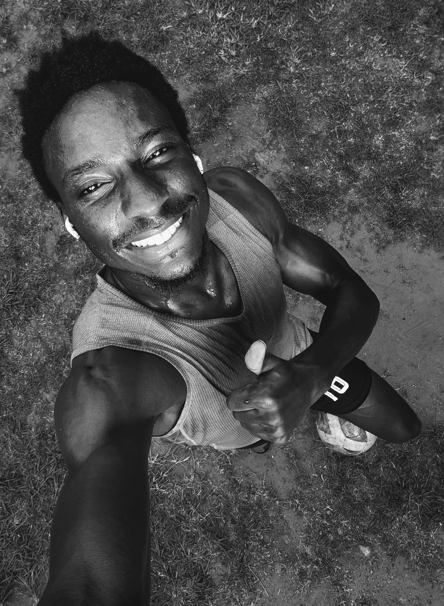 nmugerwa8's tweet photo. 10 years here today😁

#MyXAnniversary https://t.co/zqKmQp3J8P