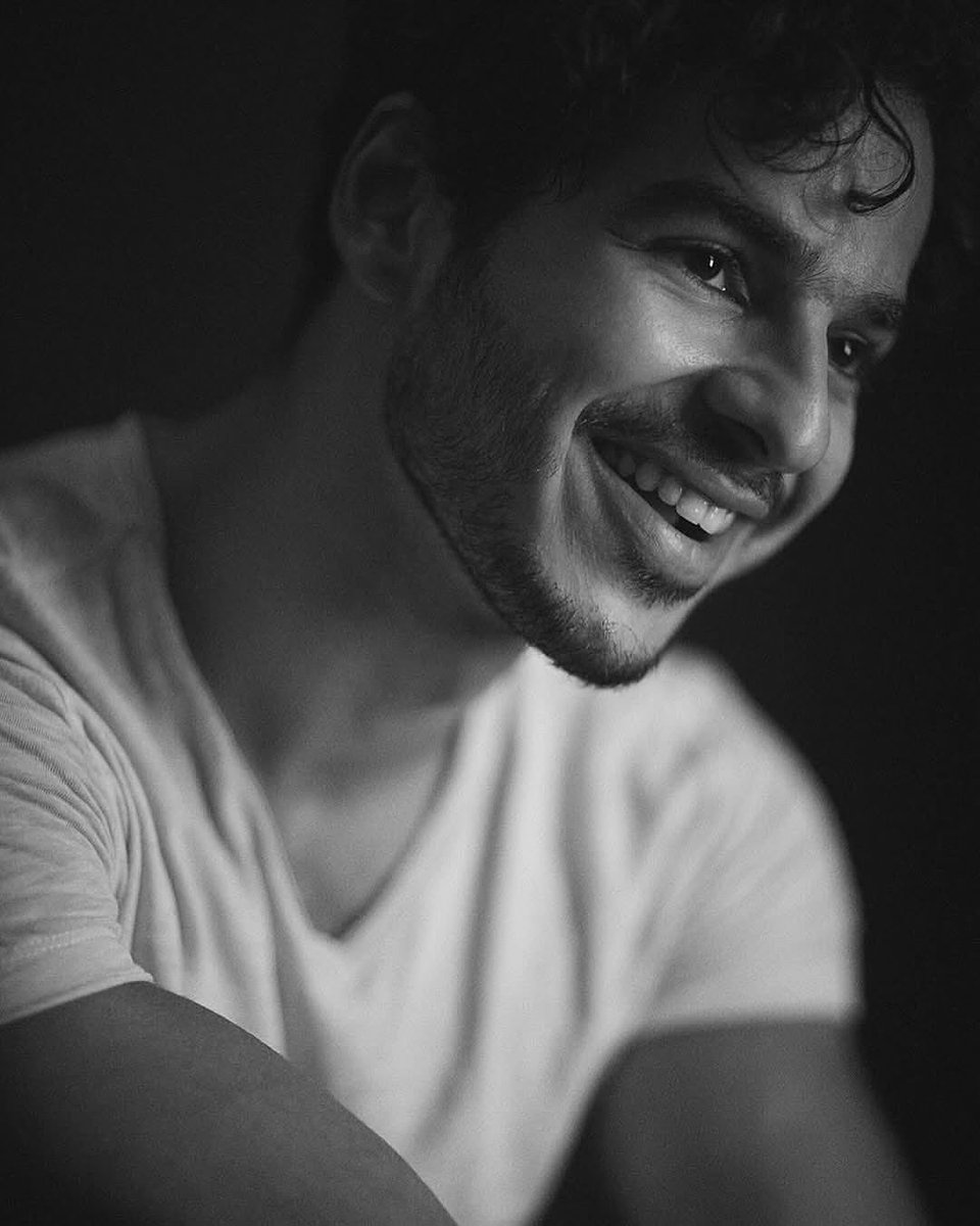 ishaankhatter's tweet photo. #WHITEtSERIES @rohanshrestha https://t.co/izmiHhiGtj