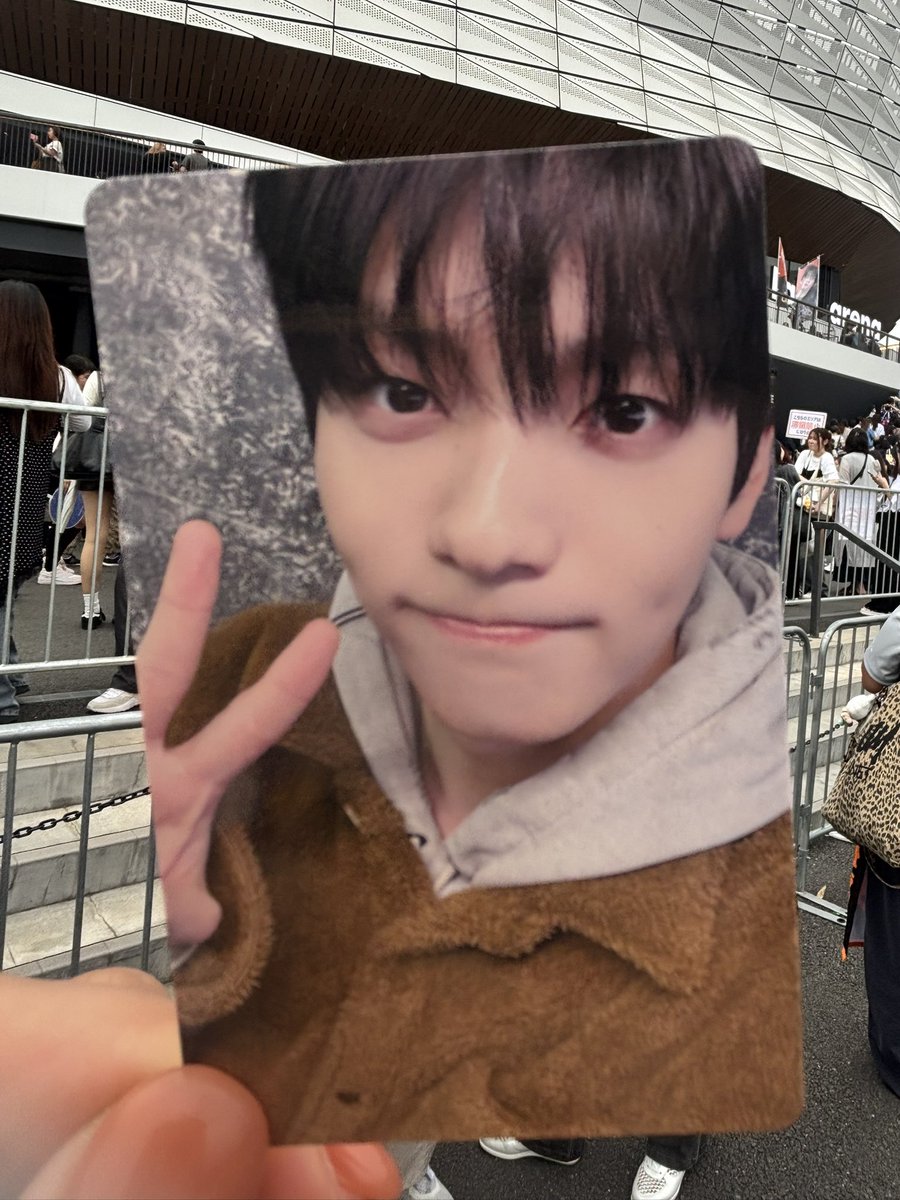 May0821txt's tweet photo. スビンさんでした🥺
どなたかヨンジュンさんに変えてくれるMOAちゃんいましたらお願いします🥹 https://t.co/IiclIlX9oc