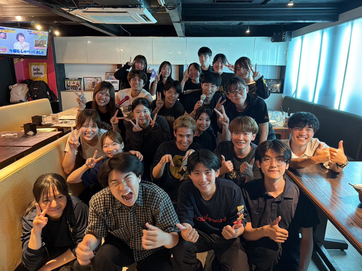 kyokyo_bad's tweet photo. 5/25にダイニング居酒屋nananaにて、新入生歓迎会を行いました！今年は男子6人、女子3人が入部してくれました！人数が増え、部活も賑やかになってとっても嬉しいです😆
当日はたくさん食べて、楽しい時間を過ごしました！！
今年度は男子10名、女子13名の合計23名で活動します！よろしくお願いします😊 https://t.co/S3Gtro4SBQ