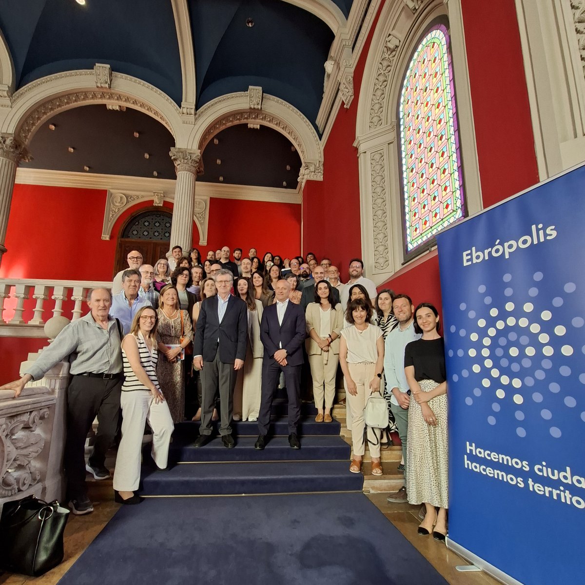 ebropolis's tweet photo. ¡Qué enriquecedor es el intercambio de experiencias! Zaragoza ha acogido, de la mano de Ebrópolis, un nuevo encuentro de responsables de planificación urbana y territorial de toda España. Y la experiencia ha sido estupenda 😊.

Aquí la crónica resumen 👇
https://t.co/T1GruTYgyd https://t.co/Gb12ZeqJv8