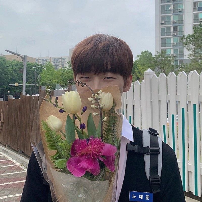 백원 tweet media
