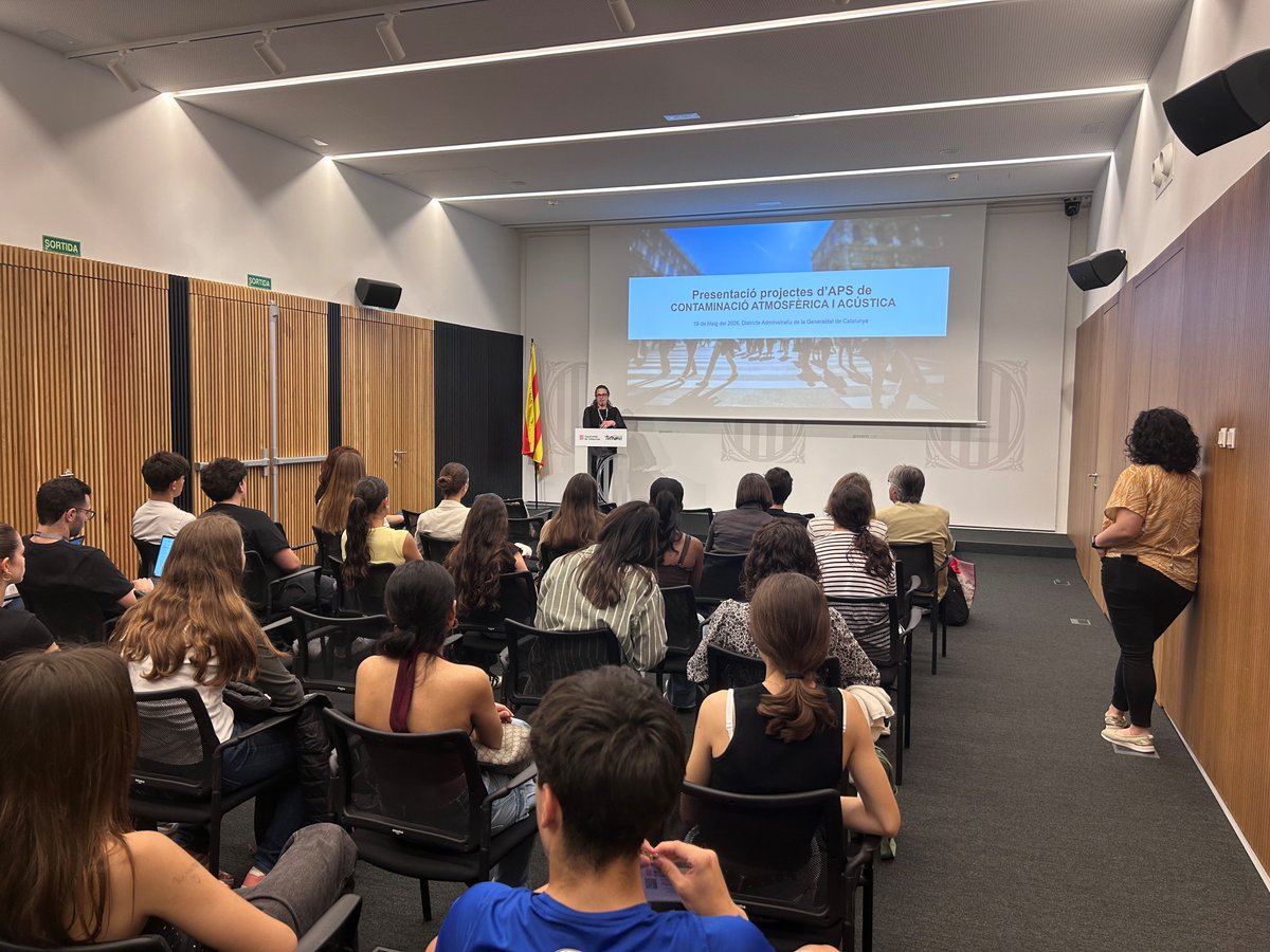 transicioeco's tweet photo. 🧑‍🎓 Posem en valor la feina dels centres educatius i l’alumnat de secundària que ha participat en projectes d’Aprenentatge Servei de qualitat de l’aire i contaminació acústica.

🔇 L’alumnat ha dut a terme accions de mesura i anàlisi de la contaminació atmosfèrica i acústica a l’entorn dels seus centres educatius, i ha generat dades de valor que poden contribuir a la millora de les polítiques públiques en aquest àmbit.

Més ℹ️ https://t.co/TSa53VtDQb

#ApSambiental